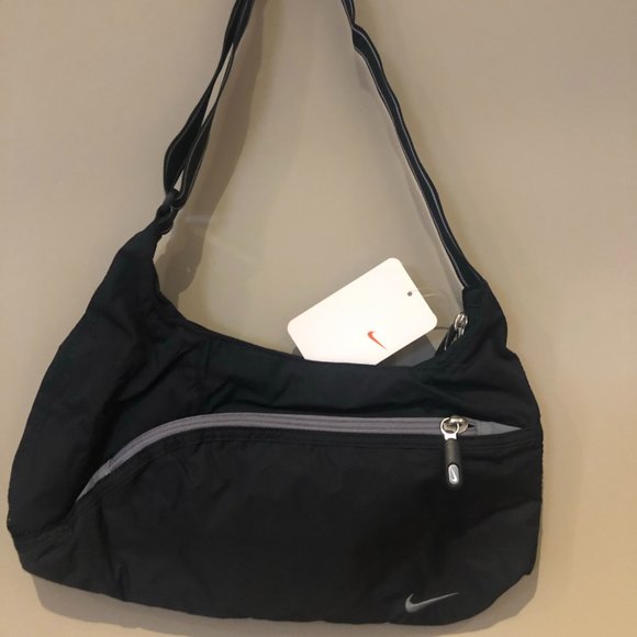 Nike Handbags - Nike nylon handbag